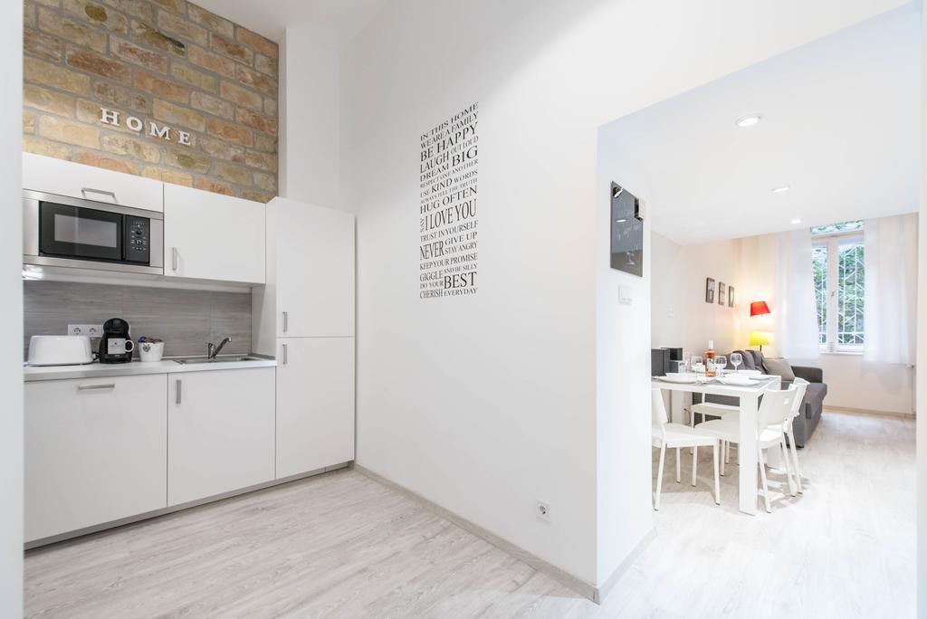 Happy Home Joy Budapest Exterior foto